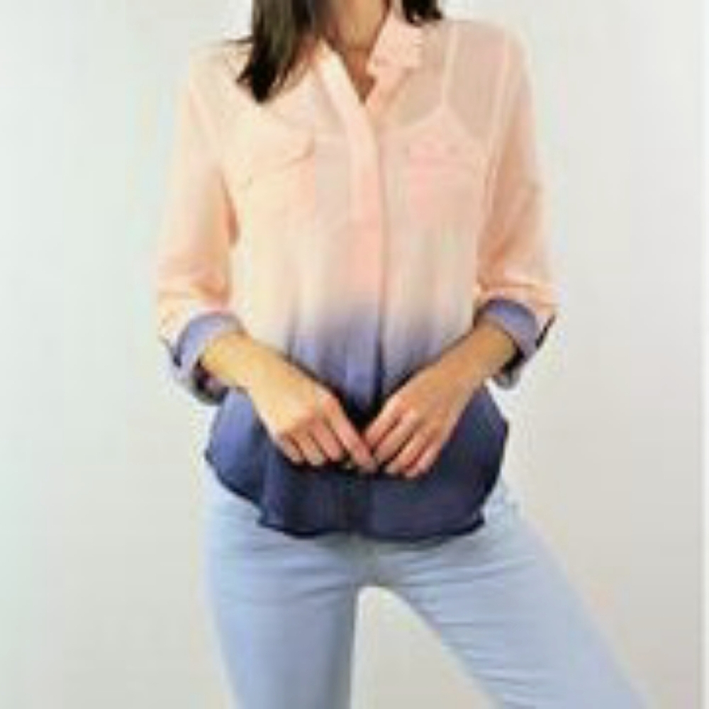 🔹️🎀Two tone shirt by Mine🎀🔹️